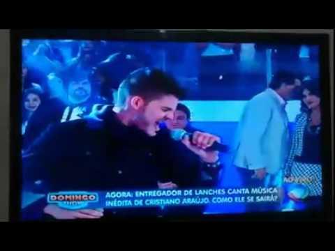 Erik Manzott canta música inédita de Cristiano Araújo